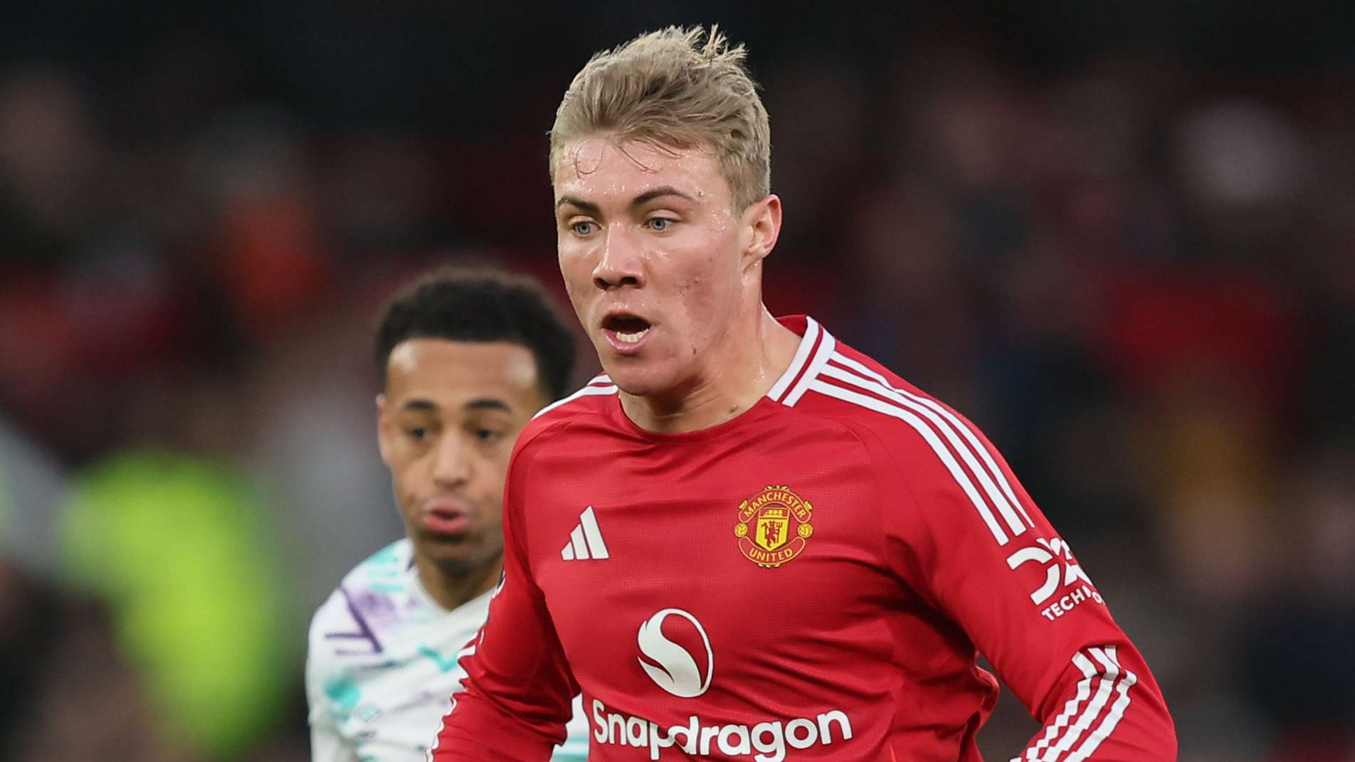 西甲第17輪奧薩蘇納2-2巴塞羅那 尼科與阿布德先後破門難救主.