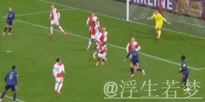 古斯塔沃助攻头球,加布里埃尔凌空抽射得分 古斯塔沃助攻头球,加布里埃尔凌空抽射得分